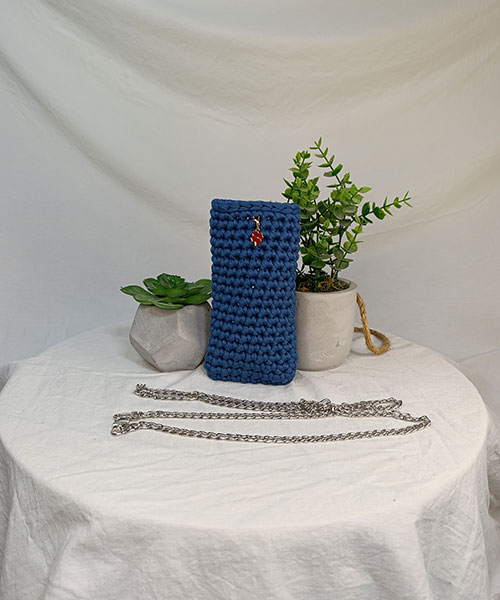 sacoche téléphone crochet infini bleu takiri sacoche téléphone crochet infini bleu takiri